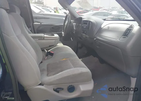 2002 Ford F-150 Lariat/Xlt z USA, uszkodzony, nr VIN 1FTRW07L92KC43061